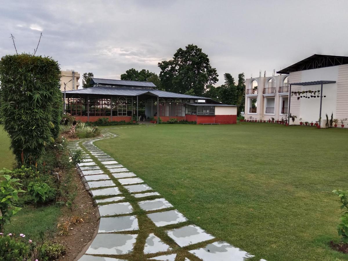Aar Resort & Spa Jhājra 外观 照片